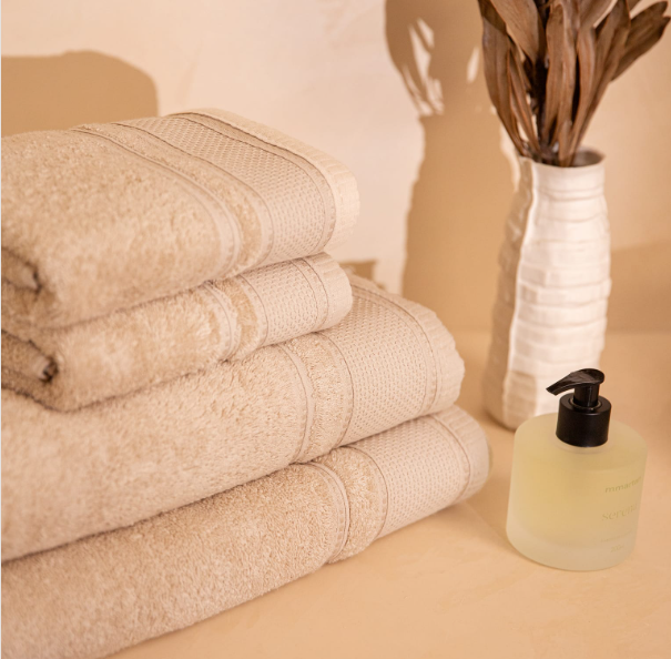 Jogo de Toalhas Gigante + Rosto + Piso Oasis 5 Peças